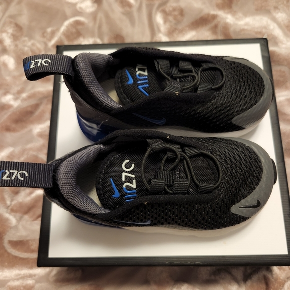 Infant Nike Sneaker - Picture 2 of 5